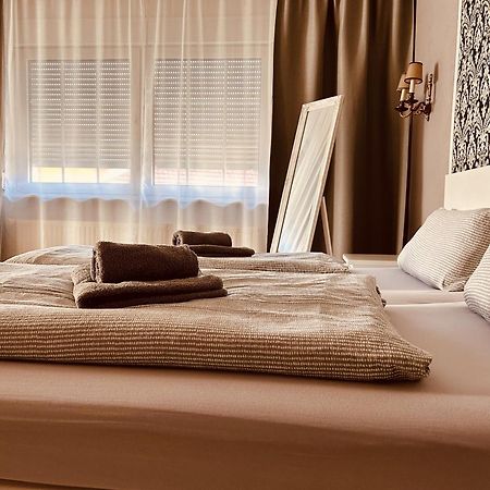 Casa Rehse: Stylish Apartment with Self-Check-In & Smart TV Erfurt Exterior photo